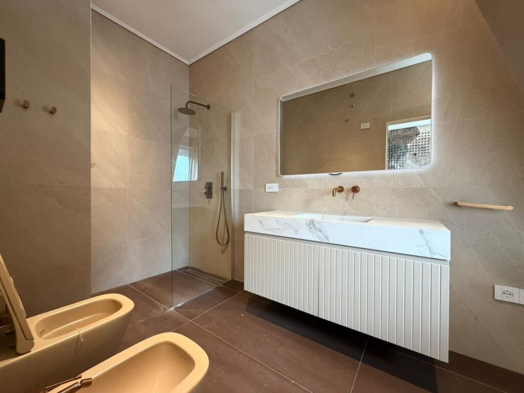 Apartament 2+1+Parking per qira prane TEG.