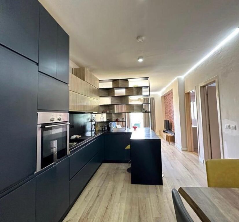 Apartament me qera 2+1 + 2 ballkone - 📍Fresk, rruga e Dajtit prane Auto Kalaja 400 mije leke