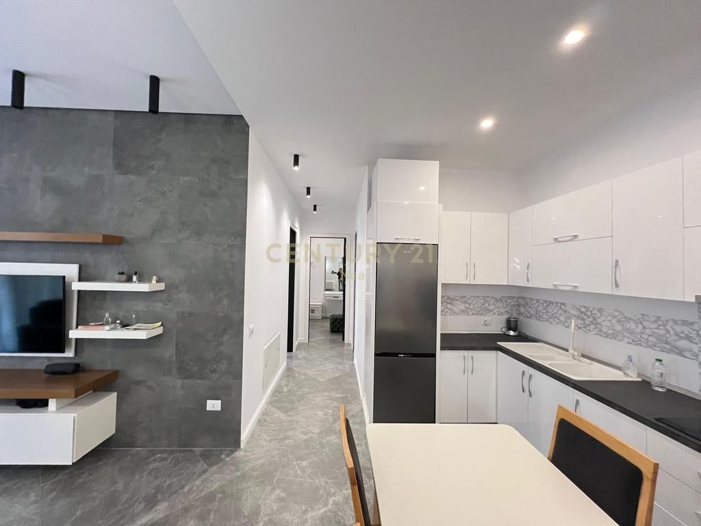 APARTAMENT 2+1+POST PARKIMI ME QIRA TE KOMPLEKSI DELIJORGJI