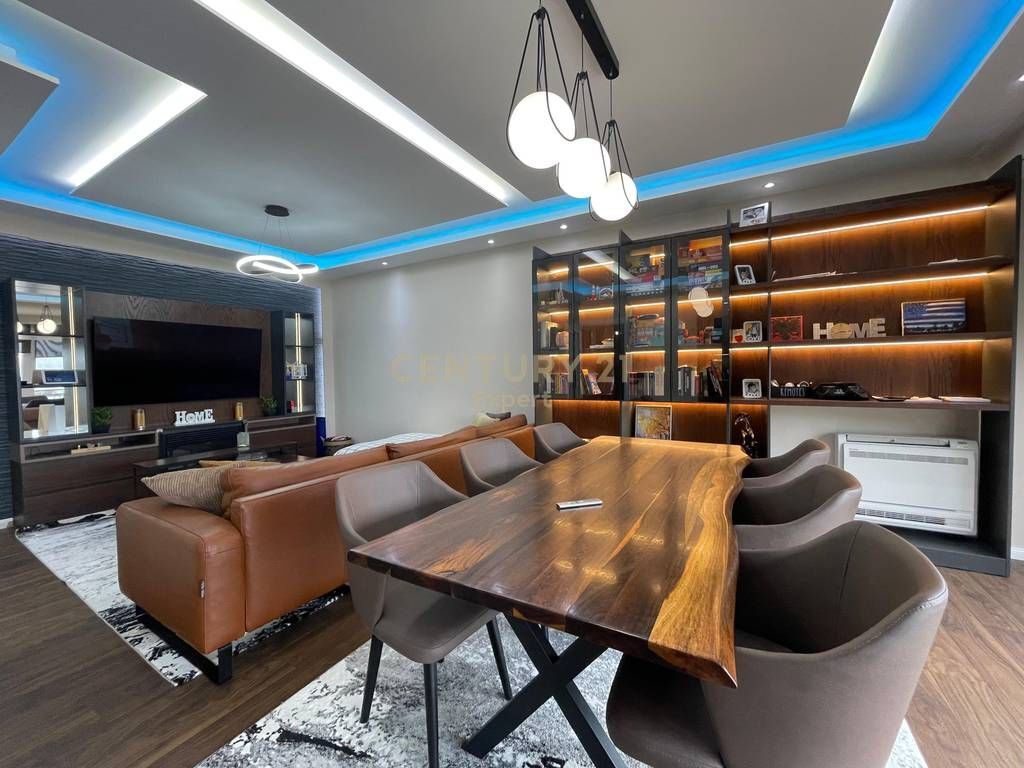 DUPLEX MODERN PER SHITJE NE REZIDENCEN KODRA E DIELLIT 2 !!