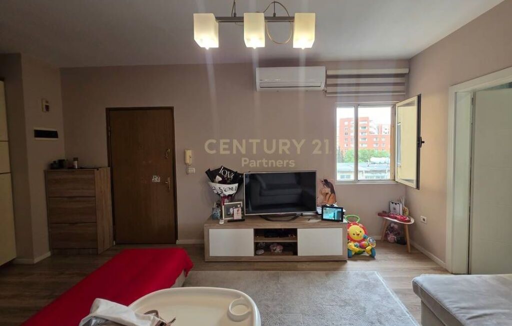 Apartament 2+1 ne shitje, Irfan Tomini