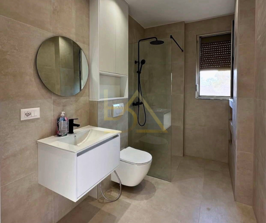 Shitet Apartament – Golem, Kavajë