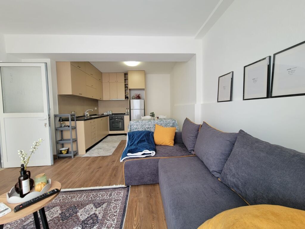 Apartament 1+1 me qera Kristal Center