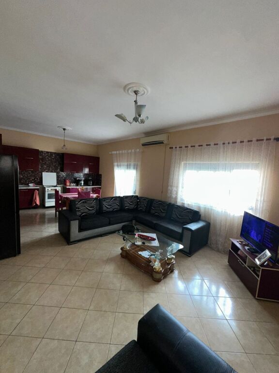 SHITET APARTAMENT 2+1 + 2 Ballkone 📍 Adresa: Drejtoria Policise