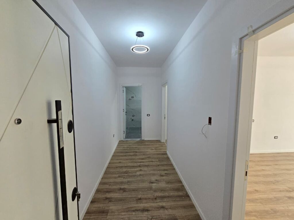 SHITET APARTAMENT: 1+1 ( 📍 Paskuqan) Kati 1 - 84 m² Ideal Per Banim Personal Ose Investim || Perfundon Brenda Muajit Qershor 2025 || ✴️(105000 Euro)