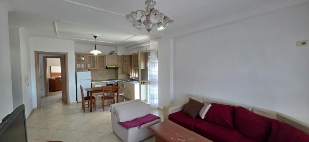 Shitet Apartament 3+1+2 ne Yzberisht / Pallatet Cabej