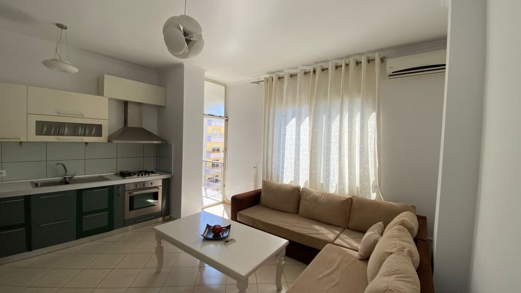 SHITET APARTAMENT 2+1+2+ VERANDE ILIRIA PLAZH DURRES 125000 Euro