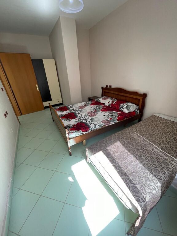 Apartament 1+1 për shitje – Rrota e Kuqe, Durrës