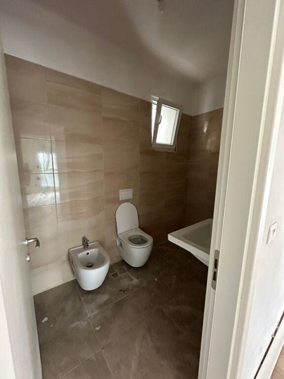 APPARTAMENTO IN AFFITTO 2+1+2