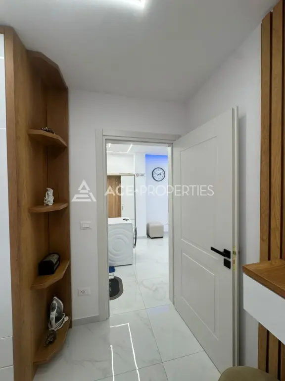 Jepet me qera Apartament 1+1 ,Plazh