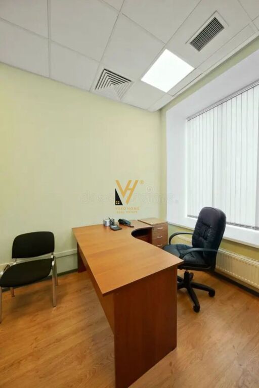 OFFICE 38 M2 FOR RENT AT THE FORMER EXHIBITION 33,000 LEKE