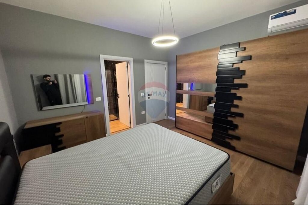 Apartament me qira 2+1+2 tek Liqeni i Thatë