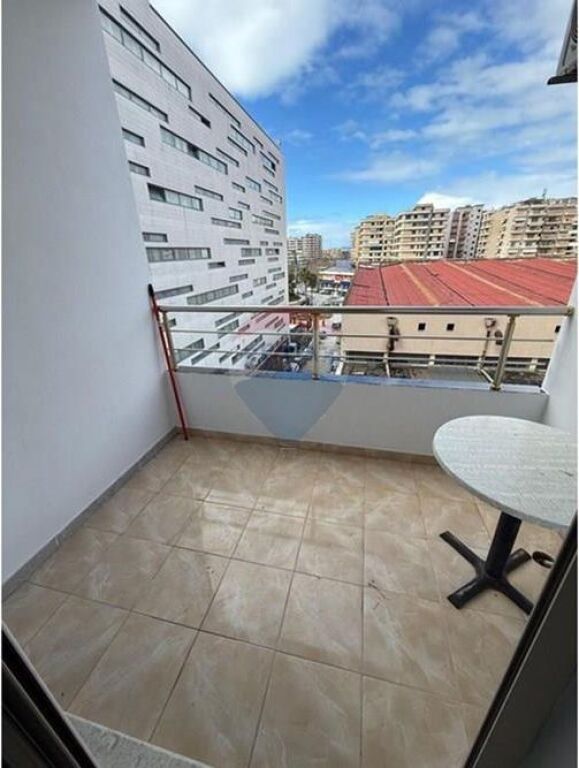 Apartament 2+1 me qera , ne Skele