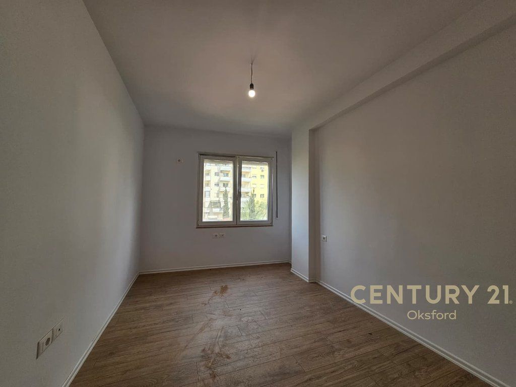 Apartament 2+1+2 per shitje ne hyrje te Freskut