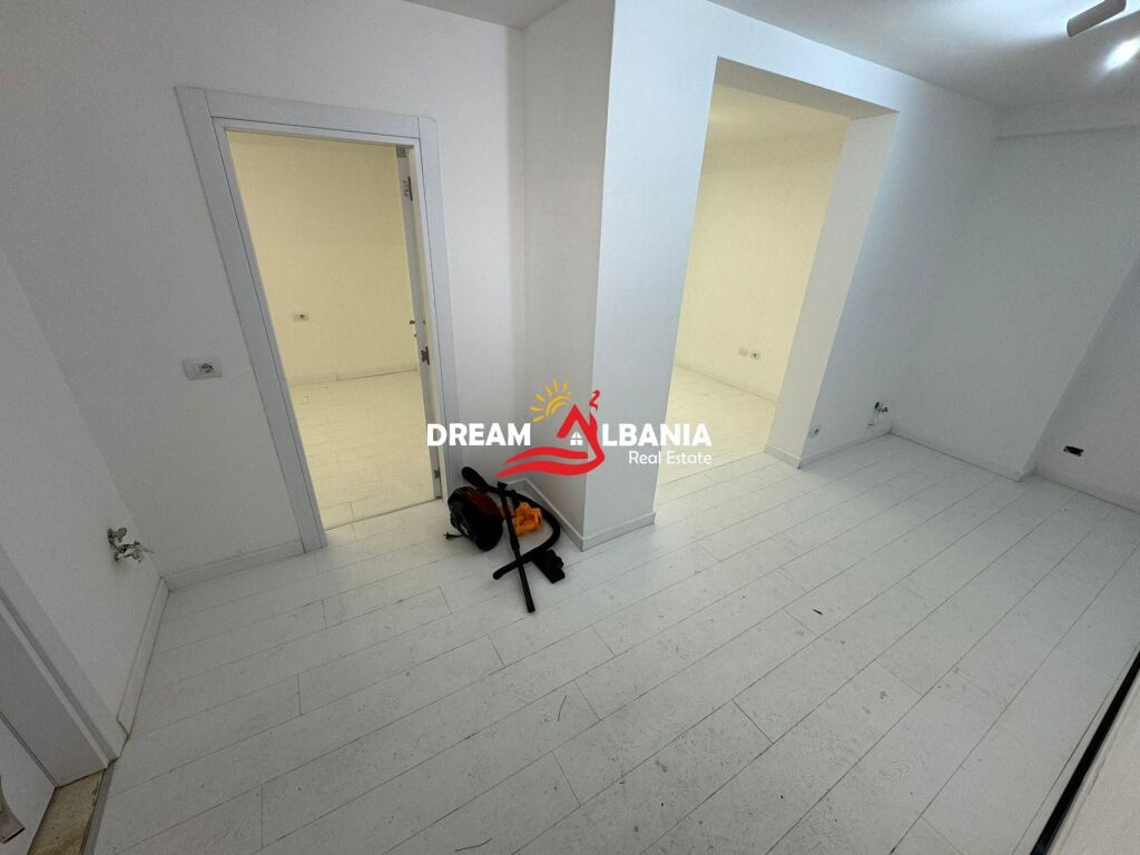 Apartment/Office 1+1+Parking Space for rent at Zogu i Zi in Tirana (ID 4219341 )