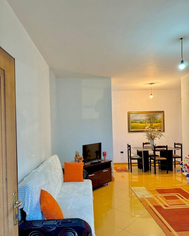 Affitto | Apartament 1 + 1 | 21 Dhjetori | 450 €/mese