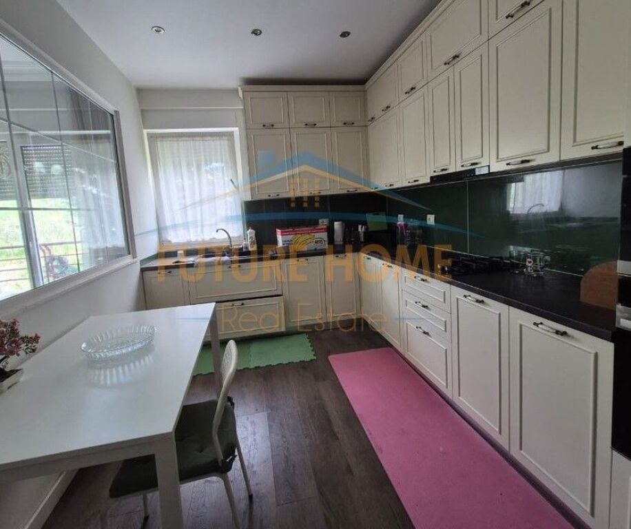 Qera, Apartament 2+1+2, Liqeni i Thatë, Tiranë.