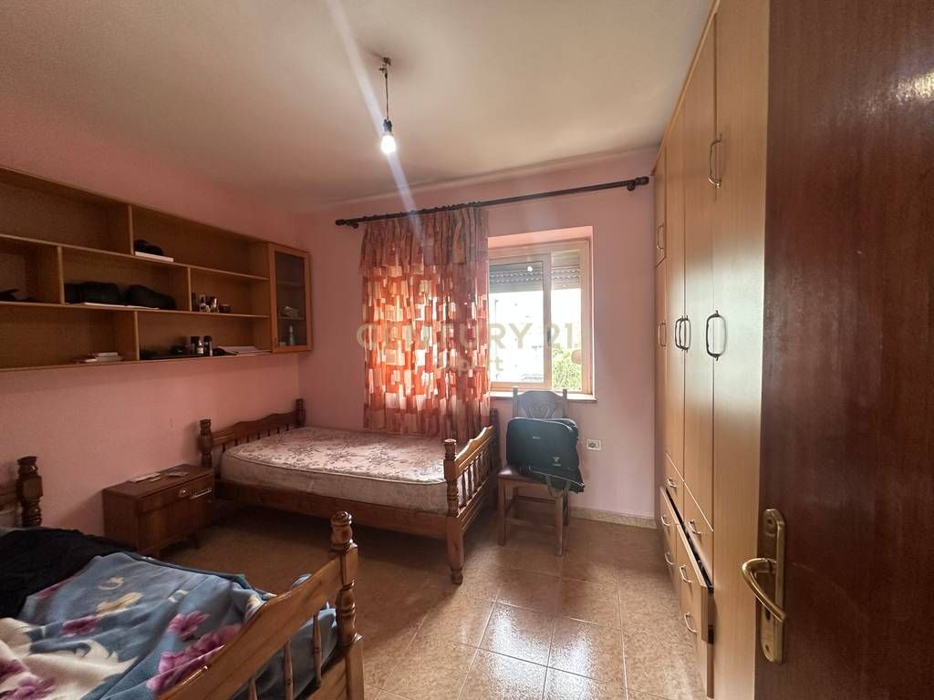 Jepet apartament 2+1+2 tek Atsh