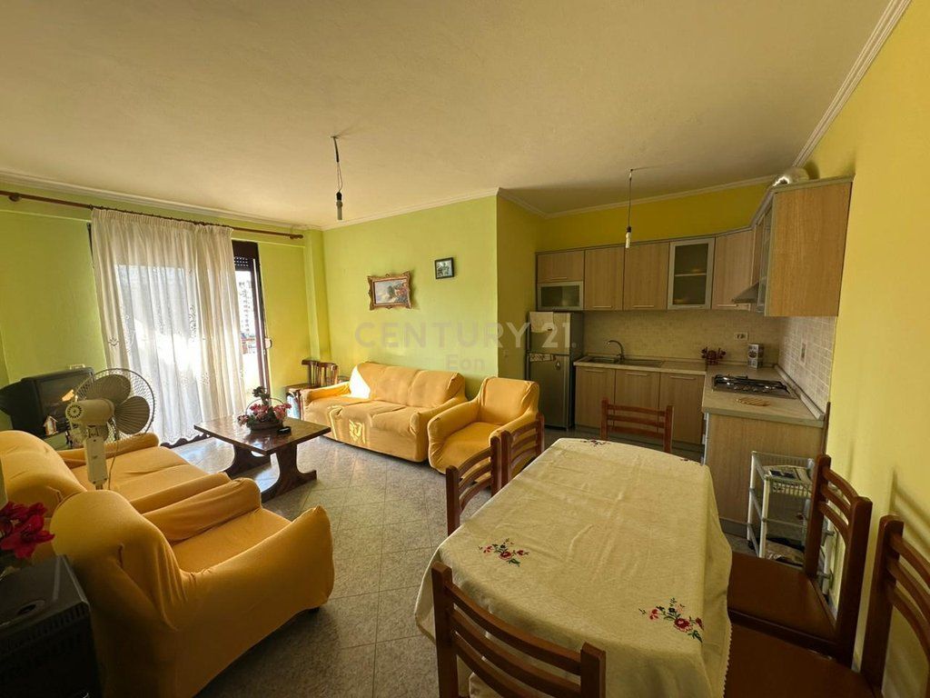 WE SELL 1+1 APARTMENT NEAR POLYCLINIC, DURRES CENTER !