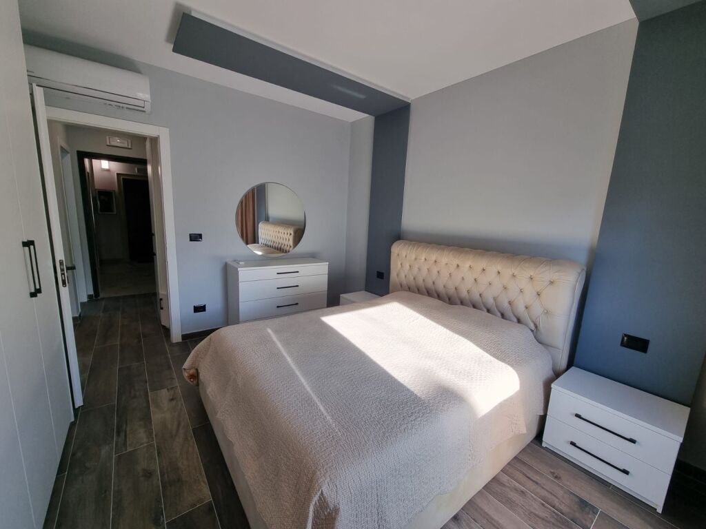 Jept me qera apartament 1+1 te Tegu