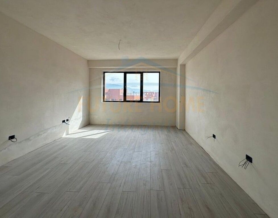 Shitet, Apartament 1+1, Kompleksi Urban Gate, Tiranë.
