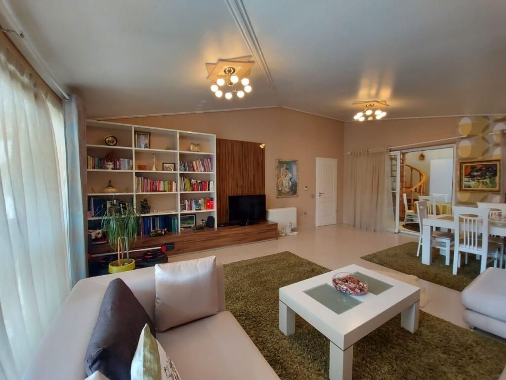 📣 AFFITTO Appartamento 3+1 Con 2 Bagni E 2 Posti Auto 📍 Fresk, Via Teleferico ✨ 💶 Prezzo 700 Euro