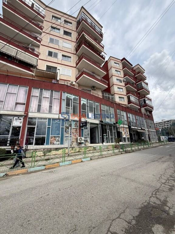 🏡 Shesim Apartament 2+1+2 📍Paskuqan (pranë Shkollës “Lidhja e Prizrenit”)