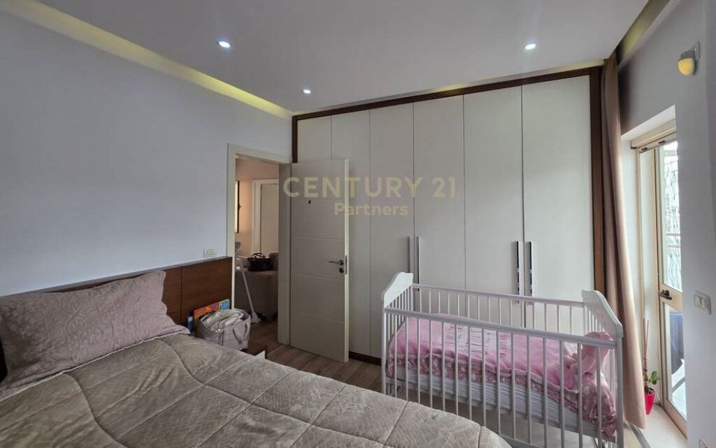 Apartament 2+1 ne shitje, Irfan Tomini