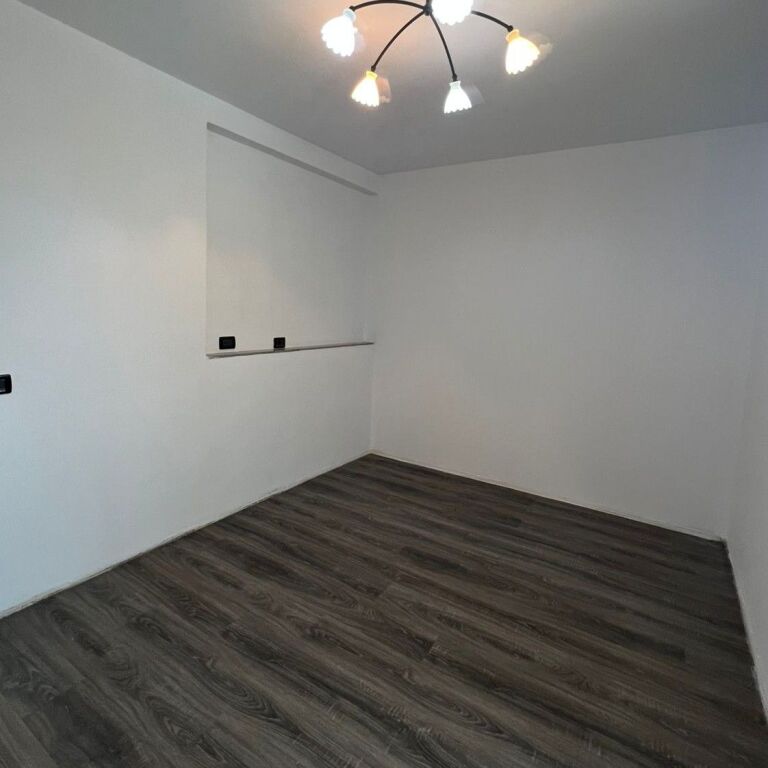 🏡✨ Shitet Apartament 2+1 – Ish Fusha e Aviacionit ✨🏡