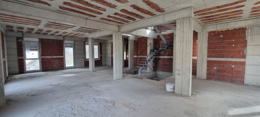 📌 Vilë Individuale në Shitje – Collina Verde