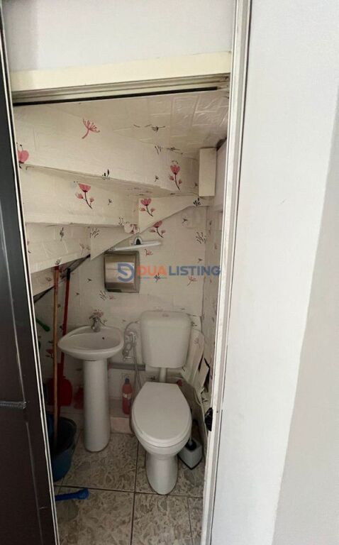  Ambient Duplex with Street View – Durrës Street, opposite “Kafe Flores” 