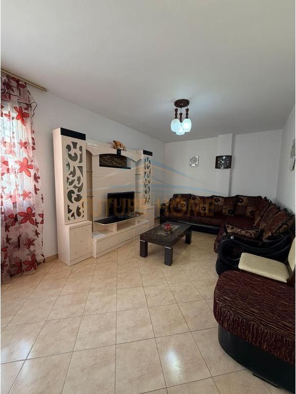 Shitet, Apartament 2+1, Fresk, Tirane