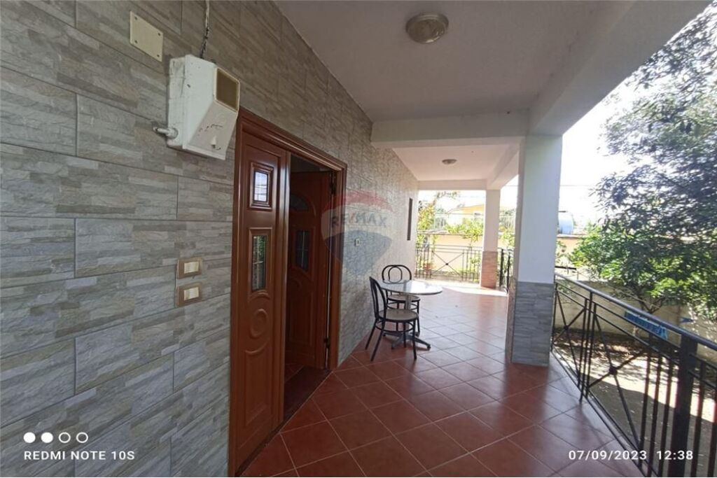 Shtepi 2 kateshe ne shitje , Uji i Ftohte