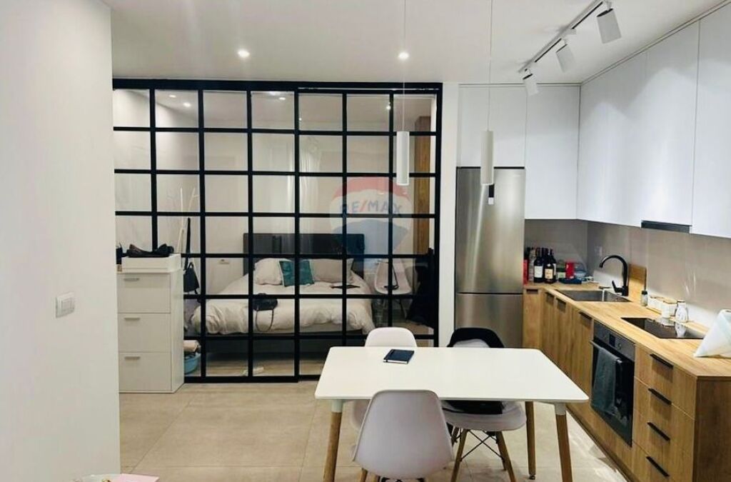 Appartamento 1+1 Myslym Shyr