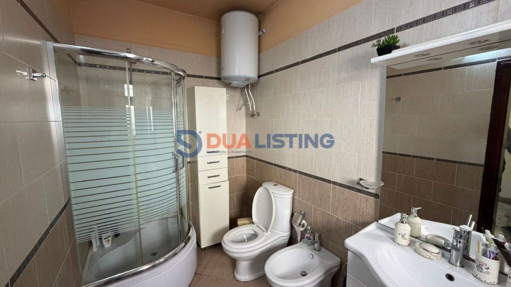 Shitet vilë 3-katëshe në Rrugën Albanopol, Don Bosko