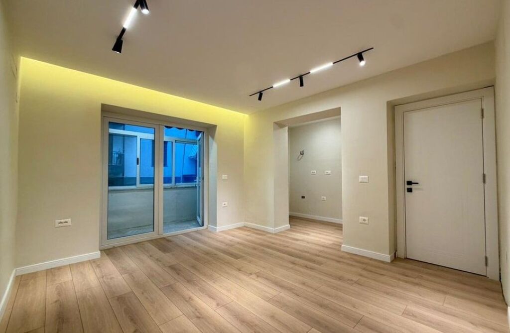 Apartament 1+1 ne shitje ne Pazarin e Ri