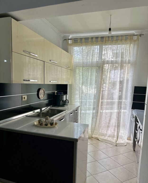 Qera | Apartament 2 + 1 | Astir | 600 €/muaj