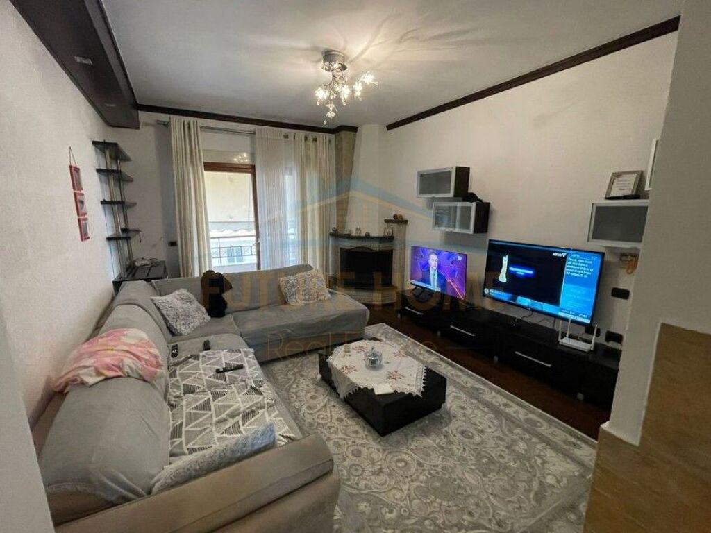 Shitet, Apartament 2+1+2, Kodra e Diellit, Tiranë.