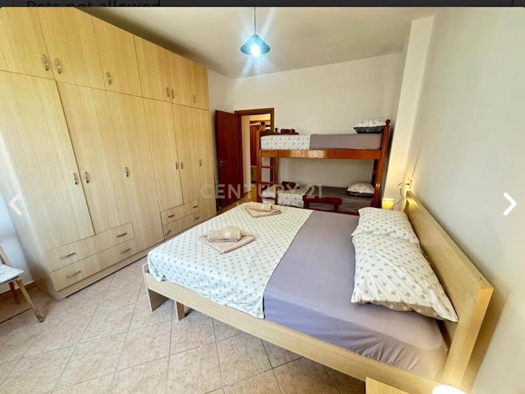 1+1 PER QIRA PLAZH TE RROTA E KUQE