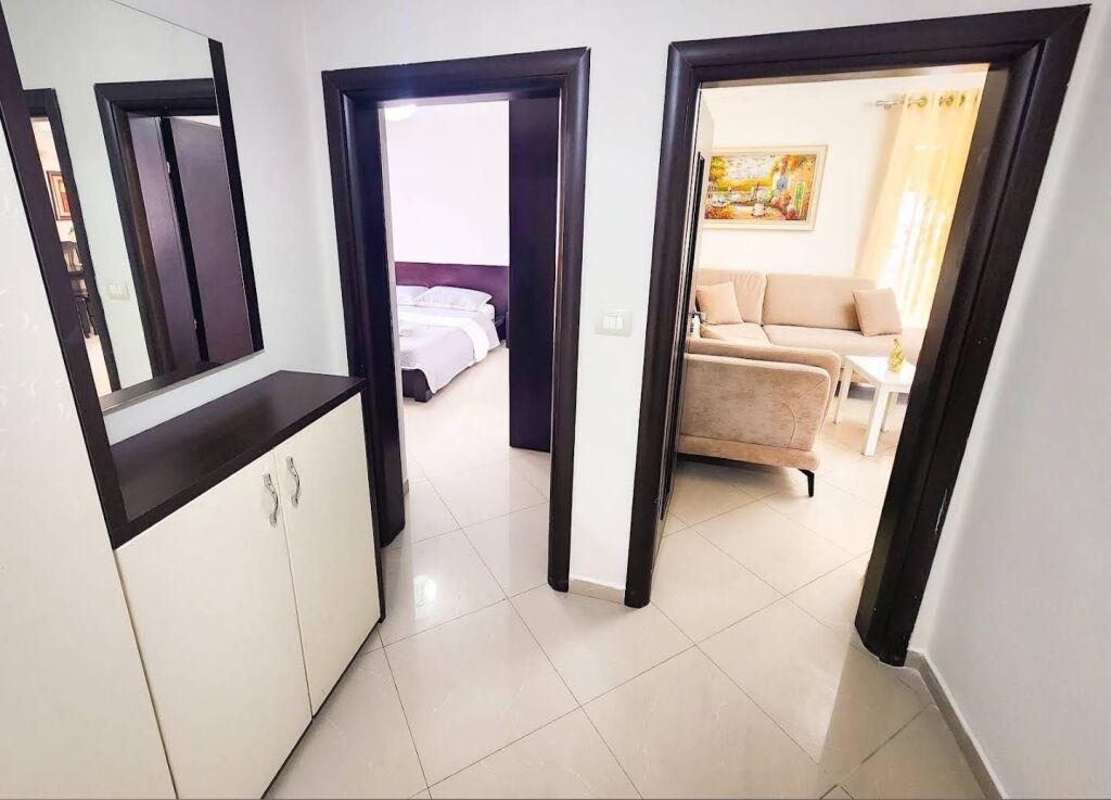 APARTAMENT 3+1 PER QERA TEK PAZARI I RI