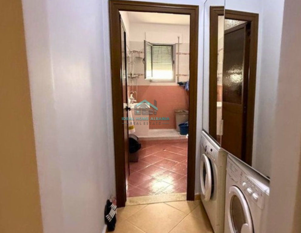Apartament 2+1 Shitet – Rruga e Re, Vlore.