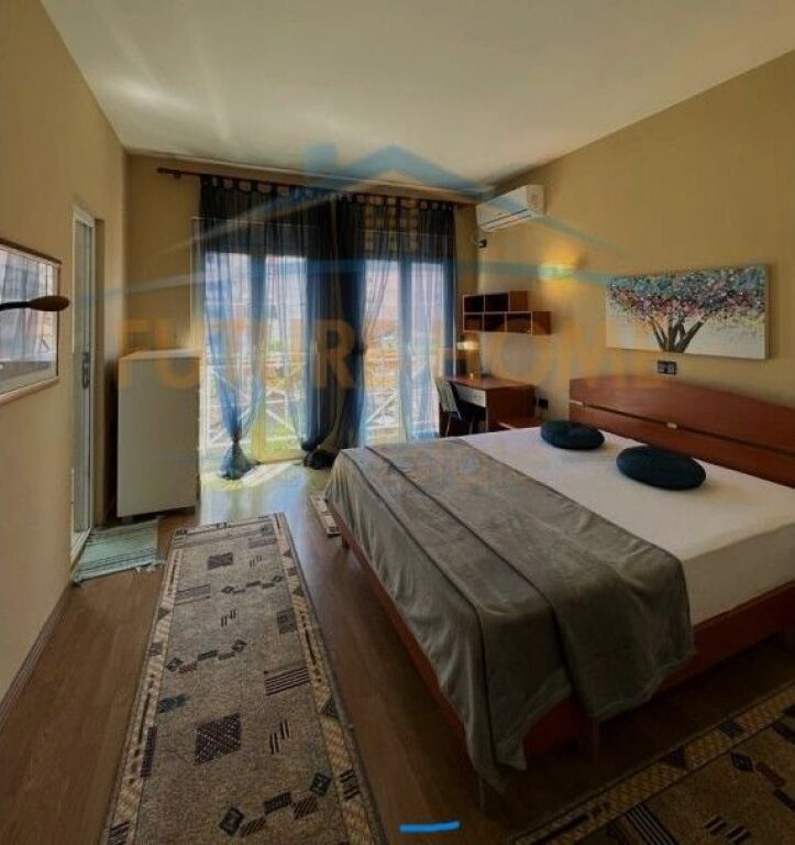 Qira, Apartament 1+1+2, Rruga e Barrikadave