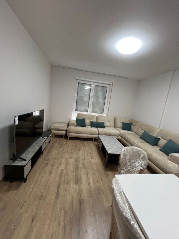 🏡 Apartament 2+1 me parkim tek Univers City