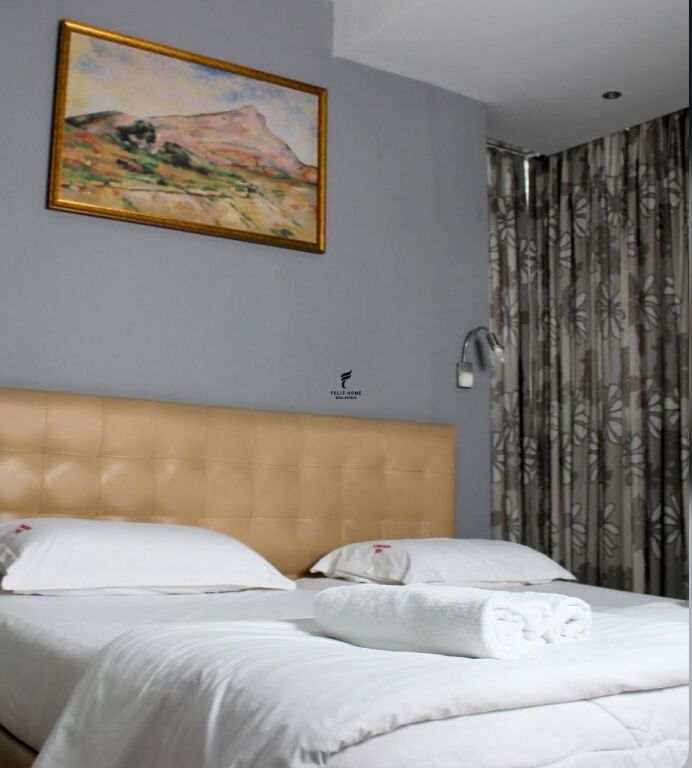 HOTEL IN AFFITTO 3 PIANI LAPRAKE 550.000 LEKE FH-70572
