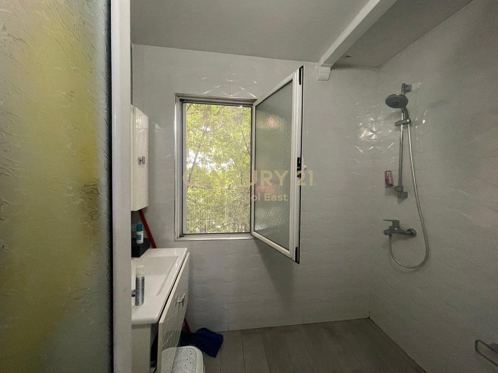 Appartamento 1+1 in affitto nel cuore di Tirana – Myslym Shyri