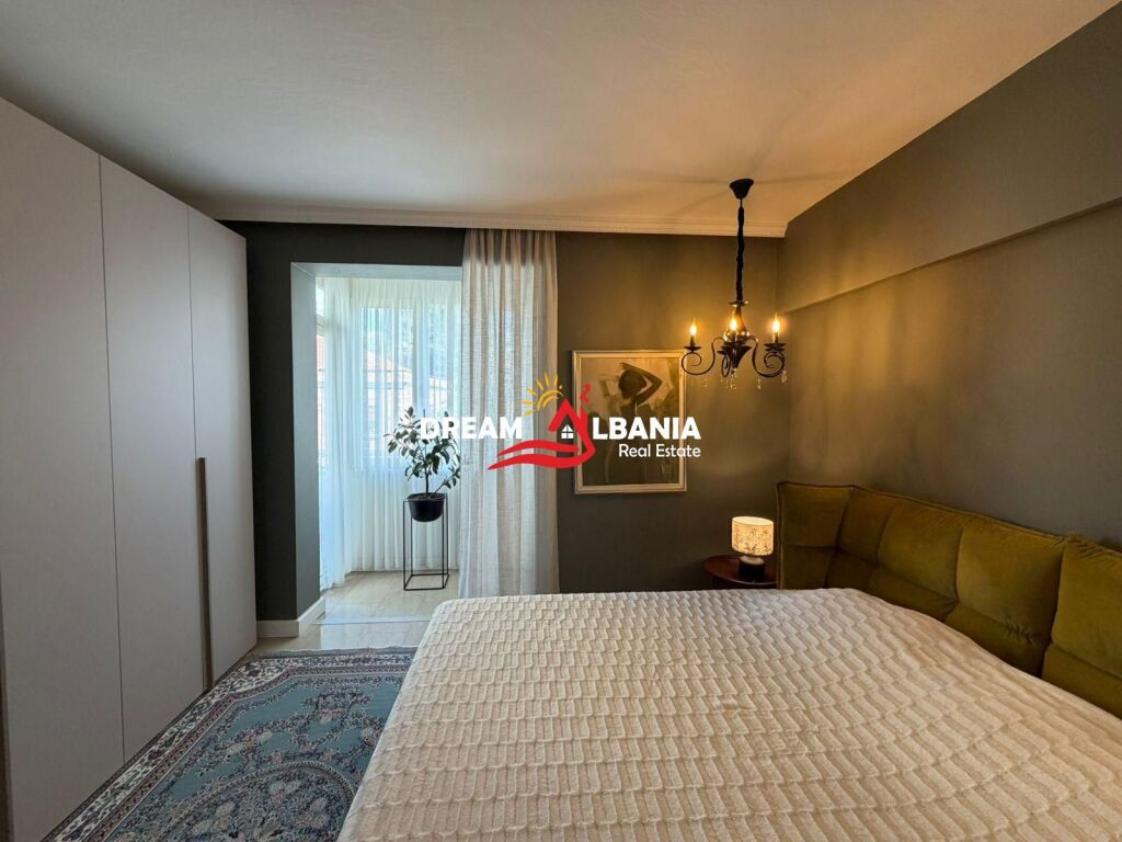 Jepet me qera super apartament 3+1+2 ne rrugen e Durresit prane Ambasades Polake (ID 4239092)