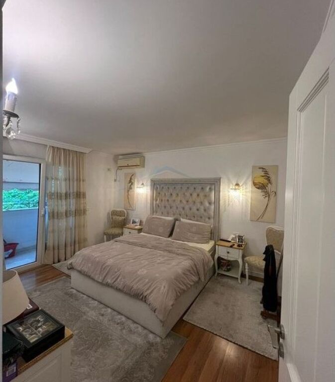 Shitet, Apartament 2+1 + Garderobë, Rruga e Kavajës,Tiranë