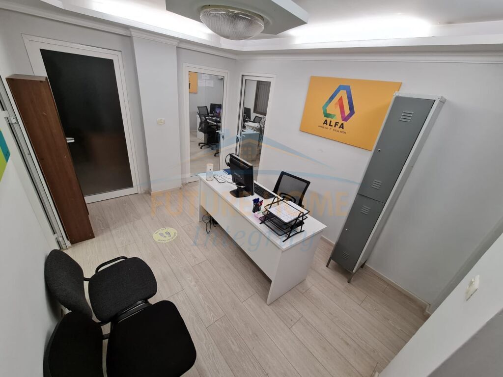 Qera, Ambient Biznesi, Blloku, Tiranë.