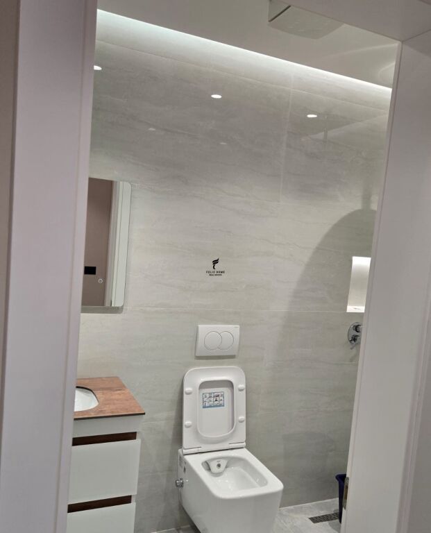 ZYRE ME QERA 104 M2 KOMUNA E PARISIT 70.000 LEKE FH-70517