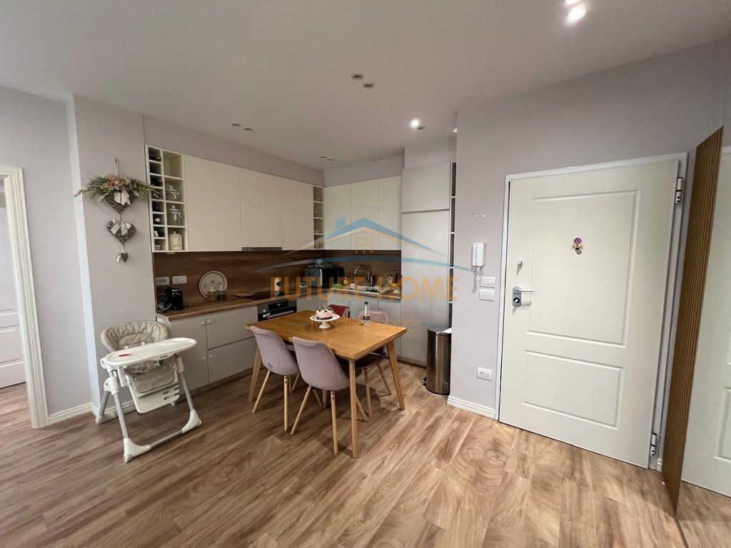 Qera, Apartament 2+1, Shkëmbi Kavajës, Durrës.